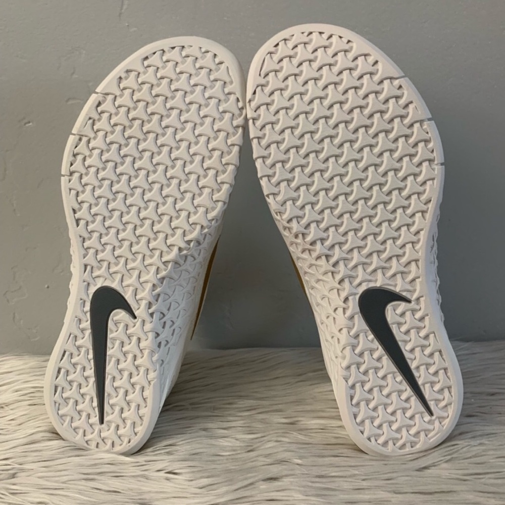 New Nike Metcon 4 CHMP - Picture 5 of 5